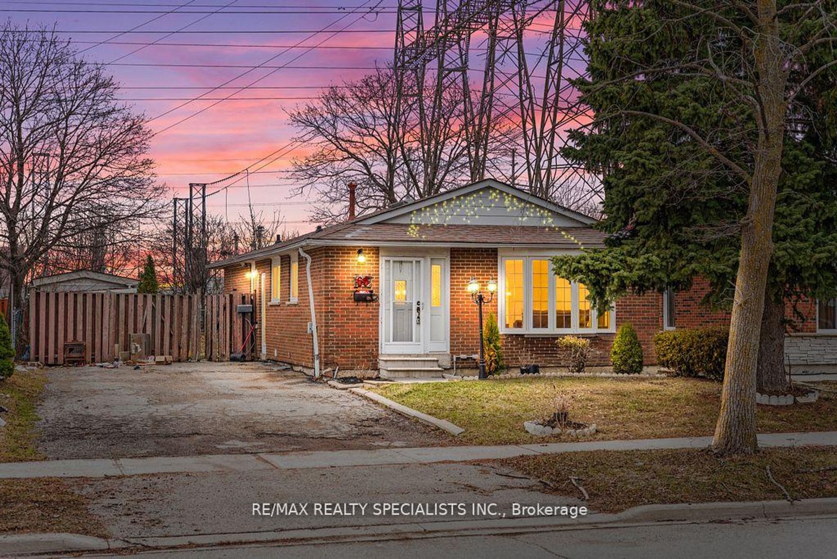 66 Avening Drive, Clairville, Toronto 