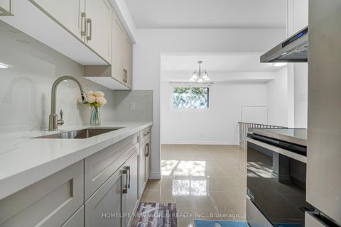 Photo 3 at 109 - 1280 Bridletowne Circle, L'Amoreaux, Toronto
