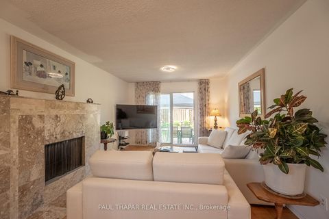 Photo 14 at 147 Silas Hill Drive, Don Valley Village, Toronto
