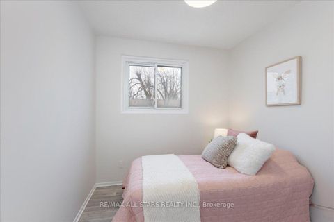 Photo 14 at B11 - 63 Ferris Lane, Cundles East, Barrie