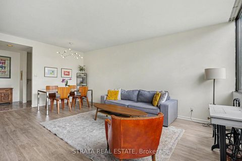 Photo 2 at 406 - 300 Coxwell Avenue, Coxwell, Toronto