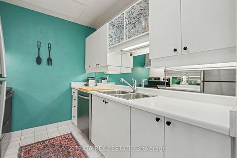 Photo 5 at 406 - 300 Coxwell Avenue, Coxwell, Toronto