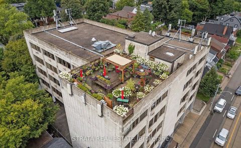 Photo 16 at 406 - 300 Coxwell Avenue, Coxwell, Toronto
