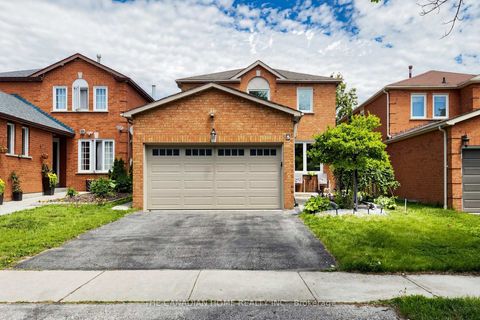 Photo 0 at 5 Woodstone Place, Pringle Creek, Whitby