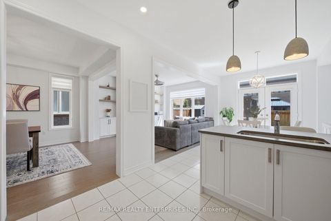 Photo 14 at 66 Prunella Crescent, Holland Landing, East Gwillimbury