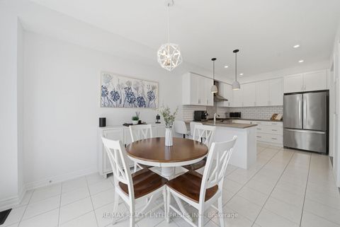 Photo 15 at 66 Prunella Crescent, Holland Landing, East Gwillimbury