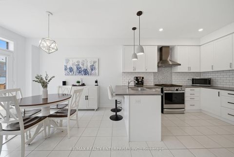 Photo 16 at 66 Prunella Crescent, Holland Landing, East Gwillimbury