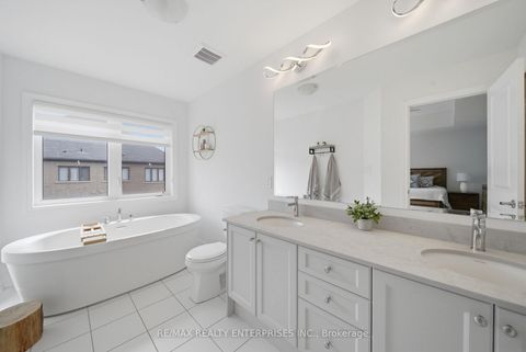 Photo 26 at 66 Prunella Crescent, Holland Landing, East Gwillimbury