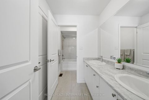 Photo 35 at 66 Prunella Crescent, Holland Landing, East Gwillimbury