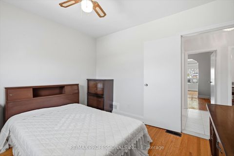 Photo 15 at 54 Culnan Avenue, City Centre West, Toronto