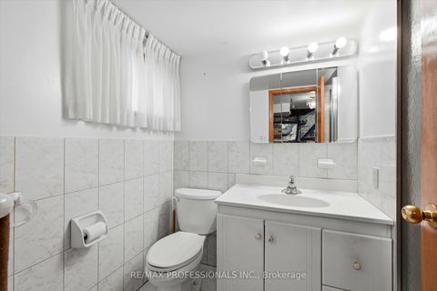 Photo 19 at 54 Culnan Avenue, City Centre West, Toronto