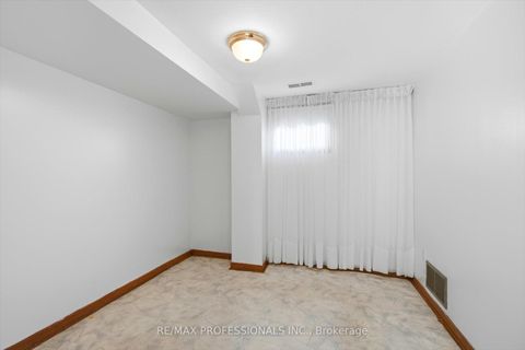 Photo 22 at 54 Culnan Avenue, City Centre West, Toronto