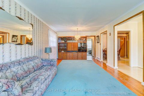 Photo 6 at 9 STEVENHARRIS Drive, Markland Wood, Toronto