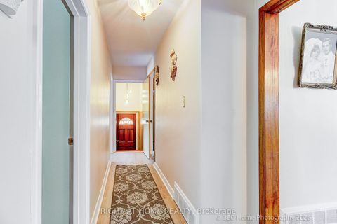 Photo 12 at 9 STEVENHARRIS Drive, Markland Wood, Toronto