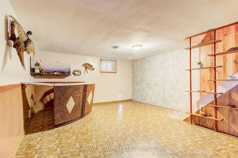 Photo 16 at 9 STEVENHARRIS Drive, Markland Wood, Toronto