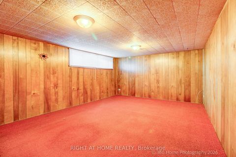 Photo 18 at 9 STEVENHARRIS Drive, Markland Wood, Toronto