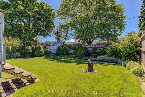 Photo 20 at 9 STEVENHARRIS Drive, Markland Wood, Toronto