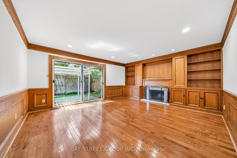 Photo 14 at 11 Riderwood Drive, Windfields, Toronto