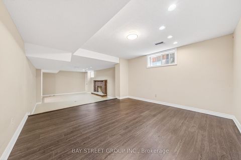 Photo 36 at 11 Riderwood Drive, Windfields, Toronto