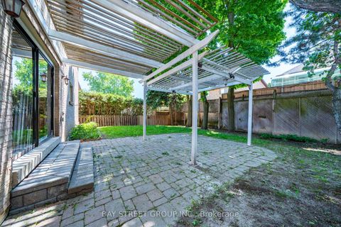 Photo 45 at 11 Riderwood Drive, Windfields, Toronto
