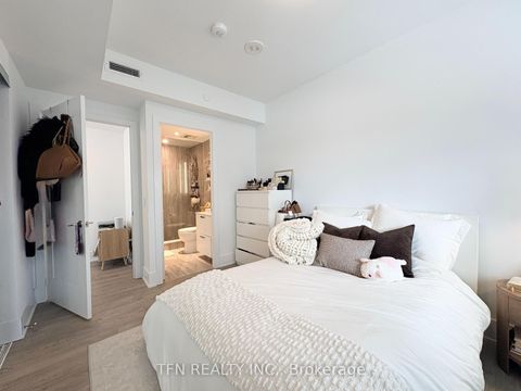 Photo 20 at 1412 - 470 Front Street W, Waterfront Communities C1, Toronto