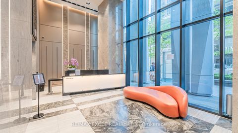 Photo 3 at 3909 - 1 Yorkville Avenue, Annex, Toronto