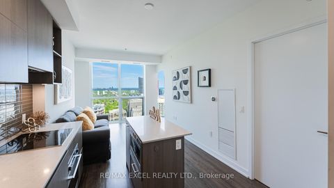 Photo 6 at 3909 - 1 Yorkville Avenue, Annex, Toronto