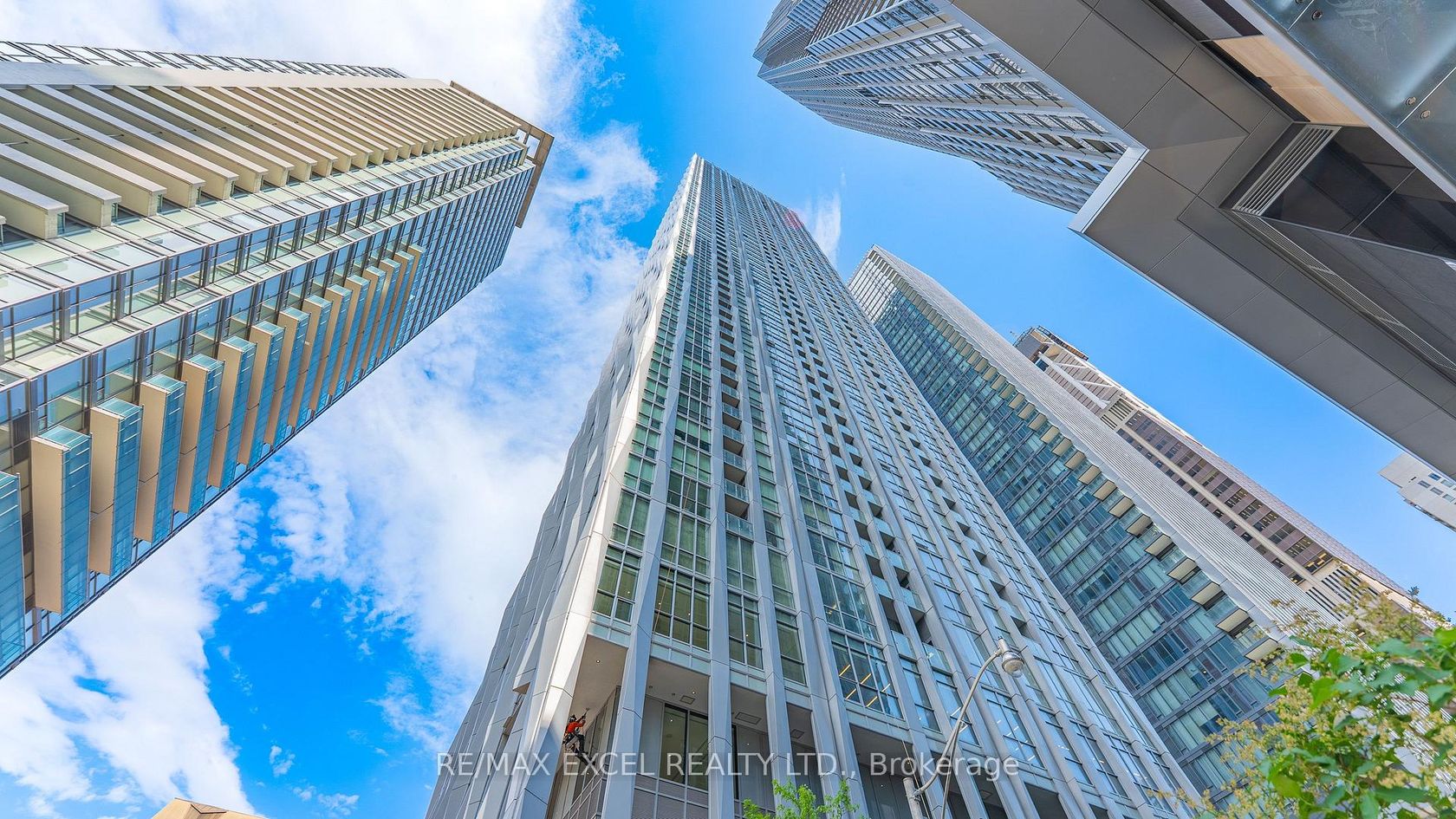 3909 - 1 Yorkville Avenue, Annex, Toronto 