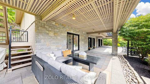 Photo 4 at 41 Meadowcliffe Drive, Cliffcrest, Toronto
