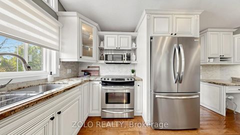 Photo 11 at 41 Meadowcliffe Drive, Cliffcrest, Toronto