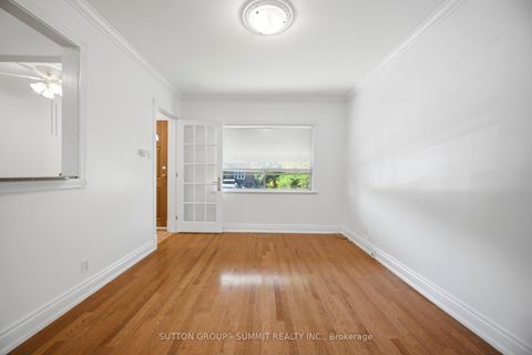 Photo 15 at 63 Chamberlain Avenue, Belgravia, Toronto