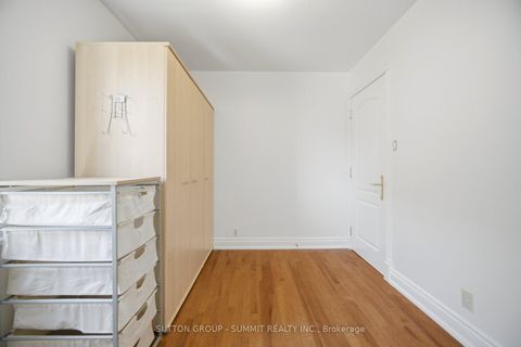Photo 21 at 63 Chamberlain Avenue, Belgravia, Toronto