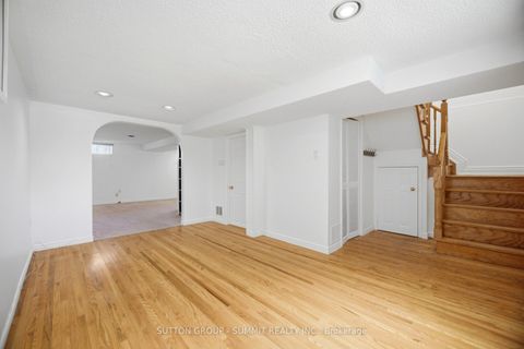 Photo 30 at 63 Chamberlain Avenue, Belgravia, Toronto