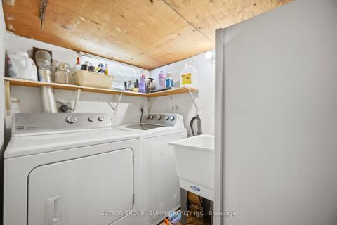 Photo 40 at 63 Chamberlain Avenue, Belgravia, Toronto