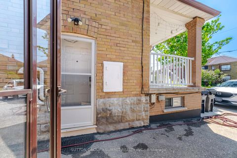 Photo 42 at 63 Chamberlain Avenue, Belgravia, Toronto