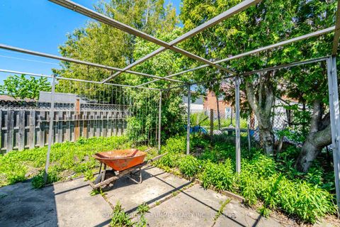 Photo 46 at 63 Chamberlain Avenue, Belgravia, Toronto