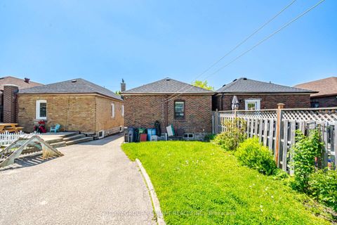 Photo 47 at 63 Chamberlain Avenue, Belgravia, Toronto