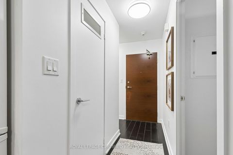 Photo 6 at 227 - 10 Capreol Court, Waterfront Communities C1, Toronto