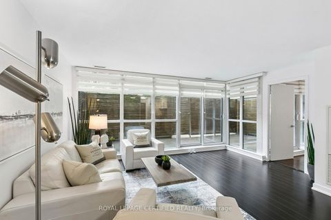 Photo 10 at 227 - 10 Capreol Court, Waterfront Communities C1, Toronto