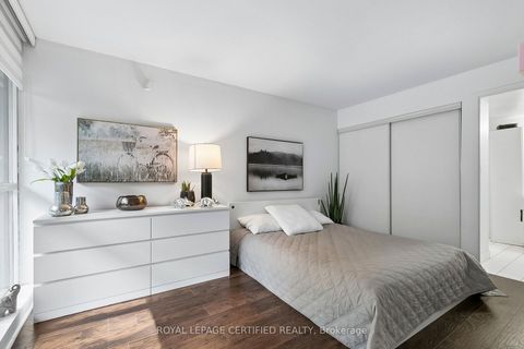 Photo 28 at 227 - 10 Capreol Court, Waterfront Communities C1, Toronto