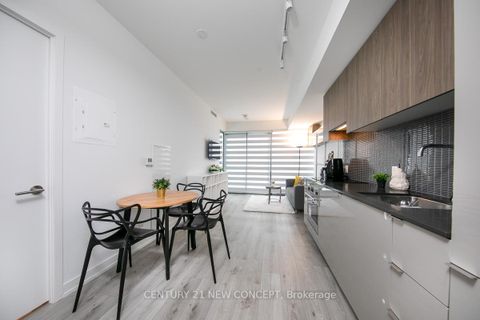 Photo 8 at 2009 - 161 Roehampton Avenue, Mount Pleasant West, Toronto