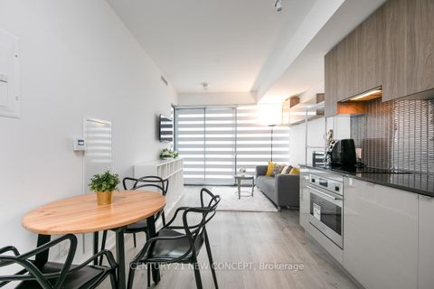 Photo 9 at 2009 - 161 Roehampton Avenue, Mount Pleasant West, Toronto