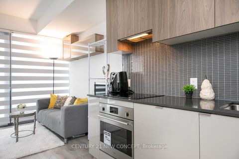 Photo 10 at 2009 - 161 Roehampton Avenue, Mount Pleasant West, Toronto