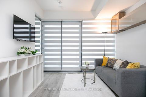 Photo 12 at 2009 - 161 Roehampton Avenue, Mount Pleasant West, Toronto
