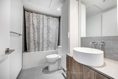 Photo 18 at 2009 - 161 Roehampton Avenue, Mount Pleasant West, Toronto
