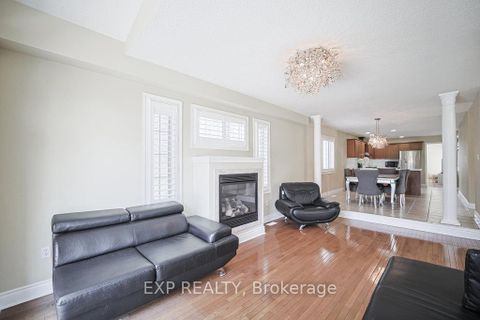 Photo 20 at 2 Carlson Place, Bowmanville, Clarington