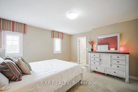 Photo 27 at 2 Carlson Place, Bowmanville, Clarington
