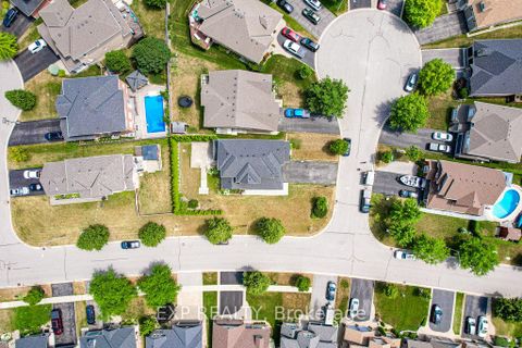 Photo 36 at 2 Carlson Place, Bowmanville, Clarington