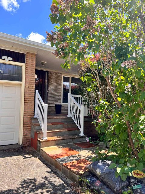 Photo 3 at 73 Hove Street, Bathurst Manor, Toronto