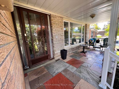 Photo 4 at 73 Hove Street, Bathurst Manor, Toronto